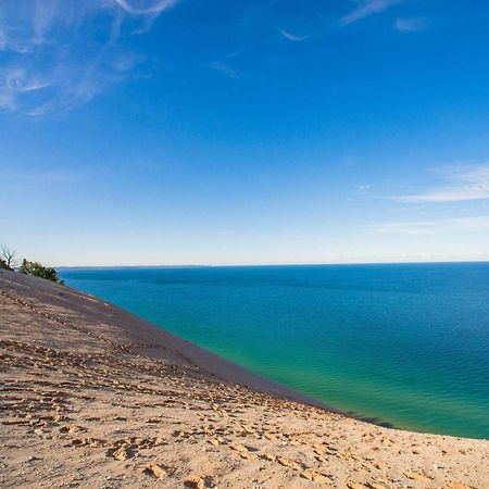 “Hygge” 3Bdr Townhouse, Close To Beach, Park & Wineries! Traverse City Esterno foto